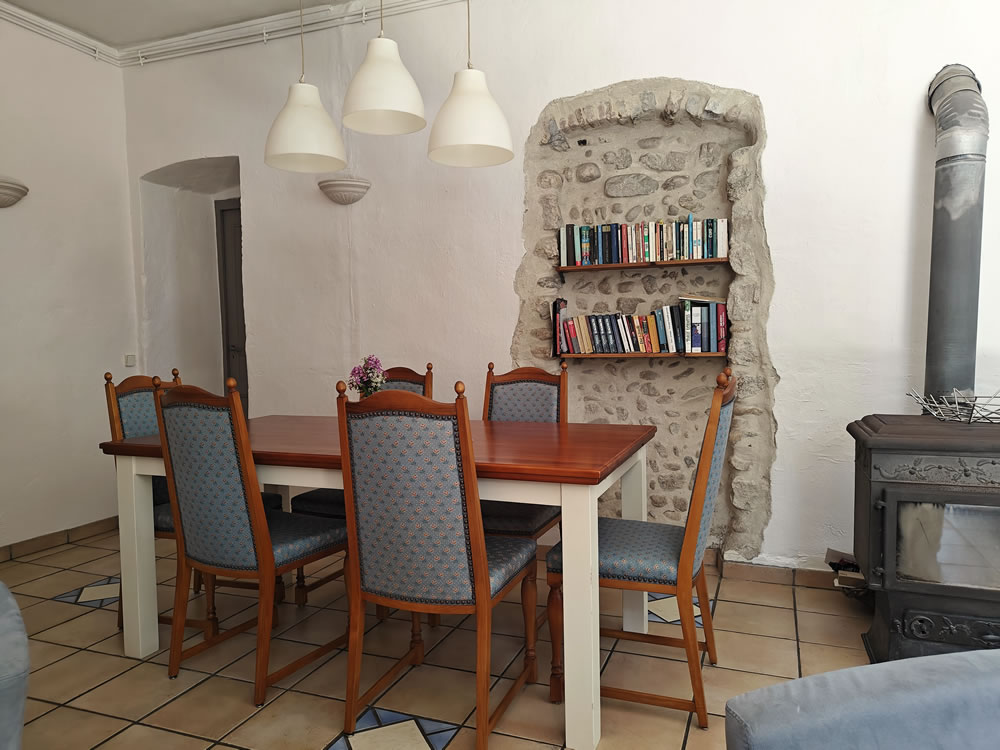 Gîte Châtaignes - Salle à manger